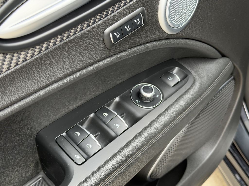 2022 Alfa Romeo Stelvio Image 22