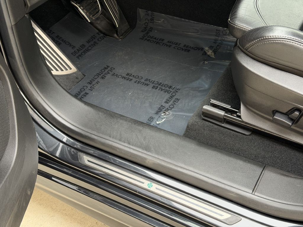 2022 Alfa Romeo Stelvio Image 25