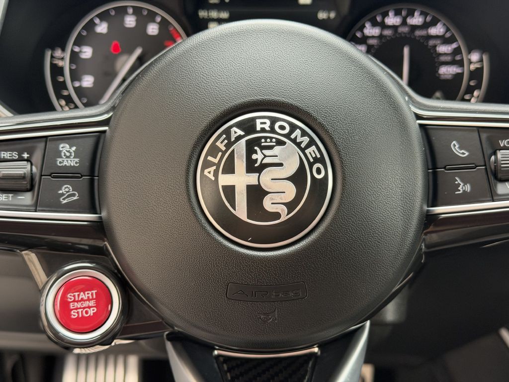 2022 Alfa Romeo Stelvio Image 33