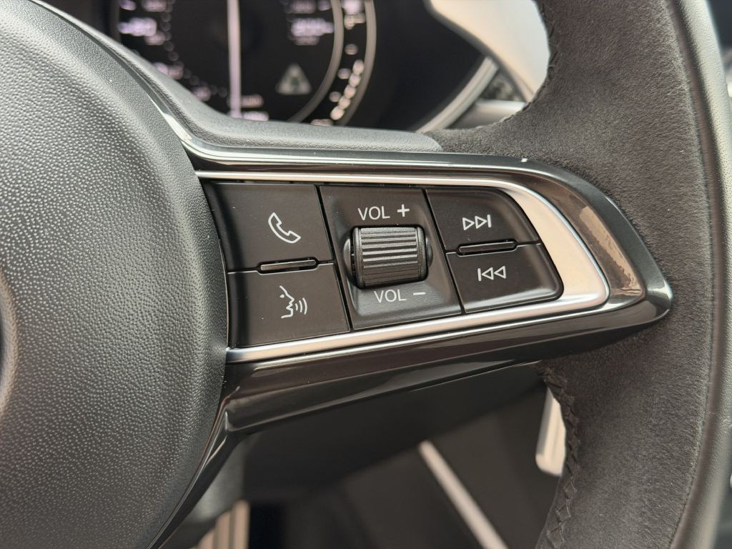 2022 Alfa Romeo Stelvio Image 36