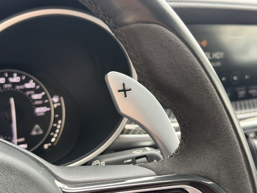 2022 Alfa Romeo Stelvio Image 38