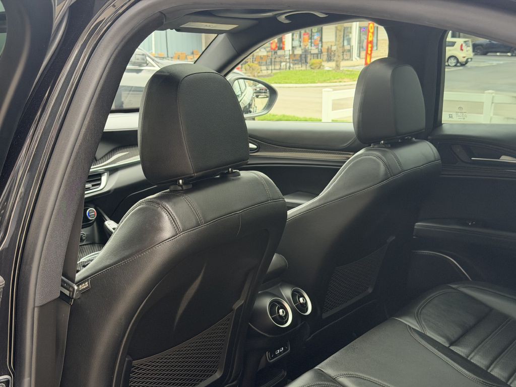 2022 Alfa Romeo Stelvio Image 79