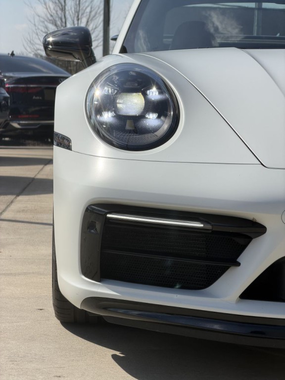 2024 Porsche 911 Image 15