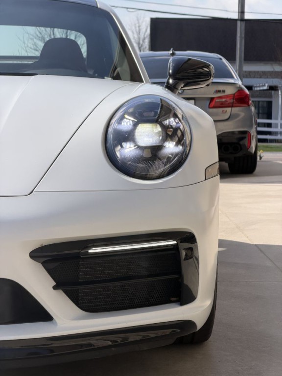 2024 Porsche 911 Image 16