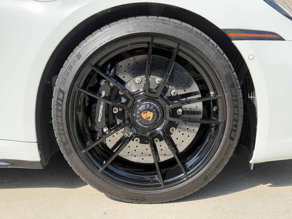 2024 Porsche 911 Image 25