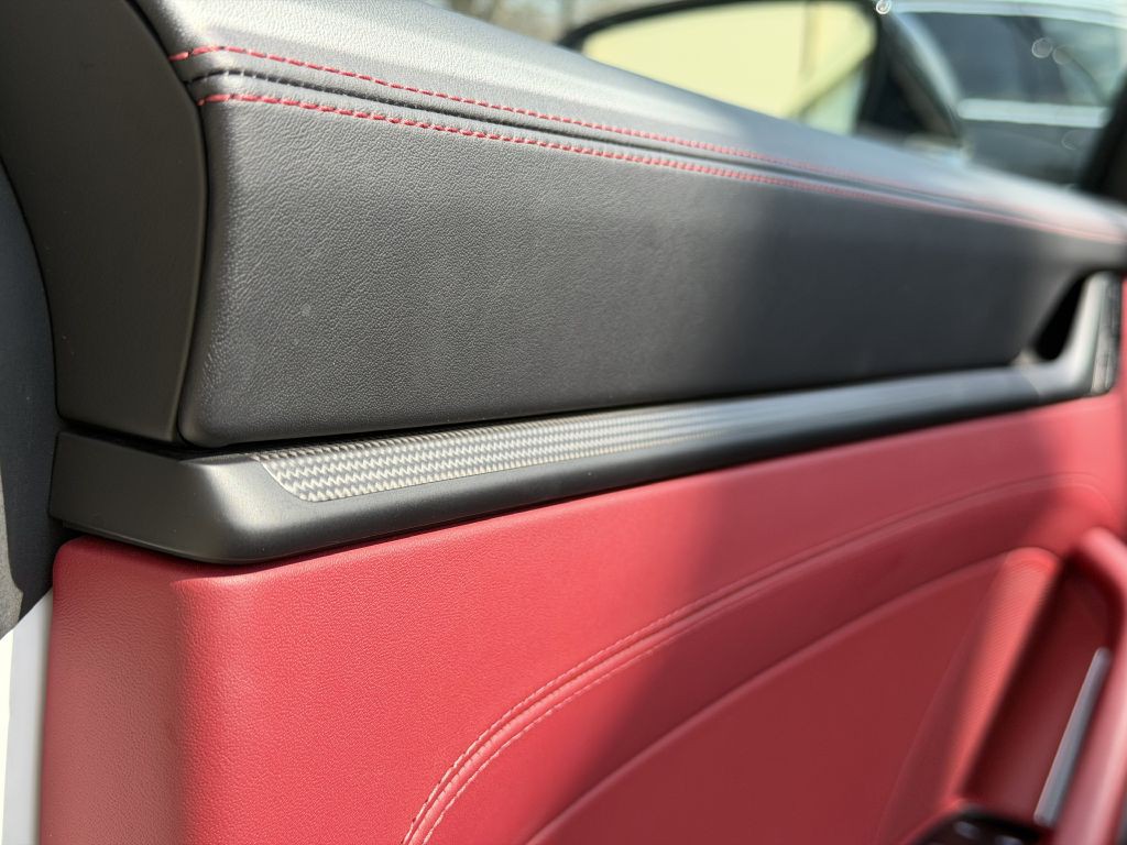 2024 Porsche 911 Image 31