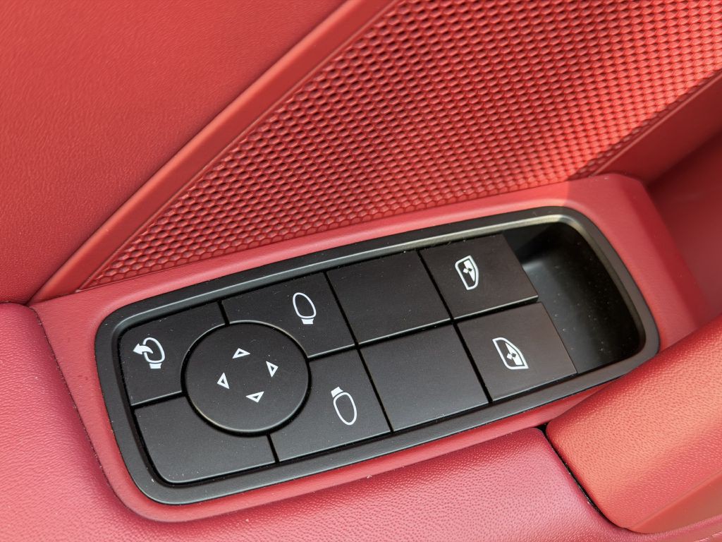 2024 Porsche 911 Image 33