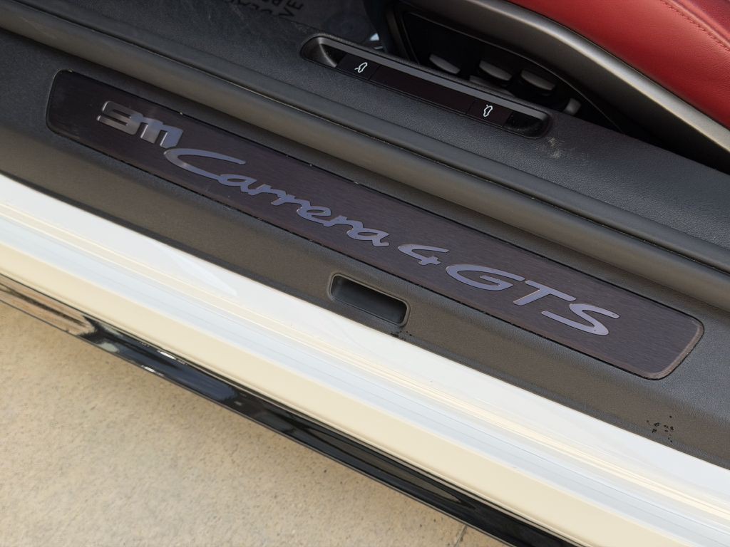 2024 Porsche 911 Image 35