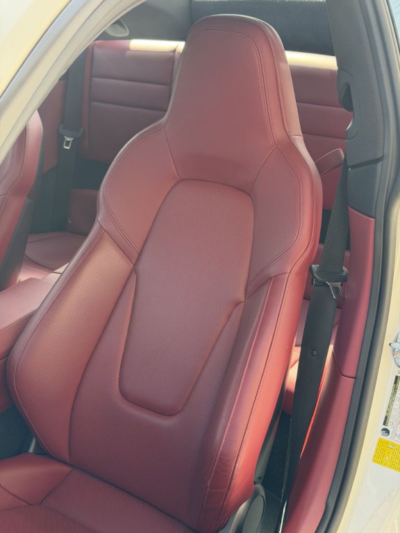 2024 Porsche 911 Image 38