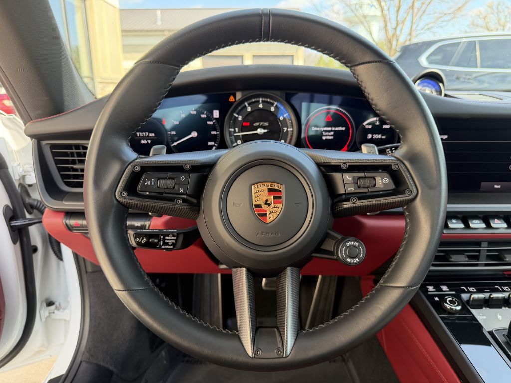 2024 Porsche 911 Image 42