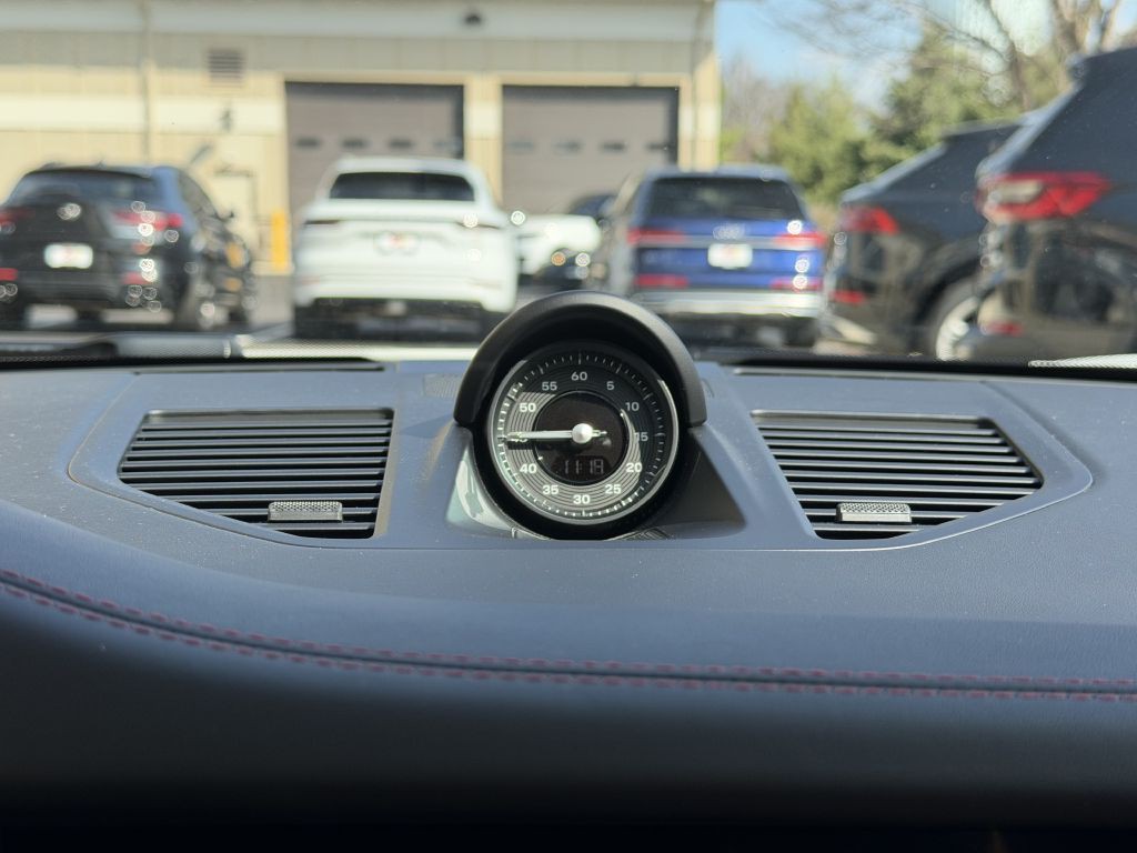 2024 Porsche 911 Image 53