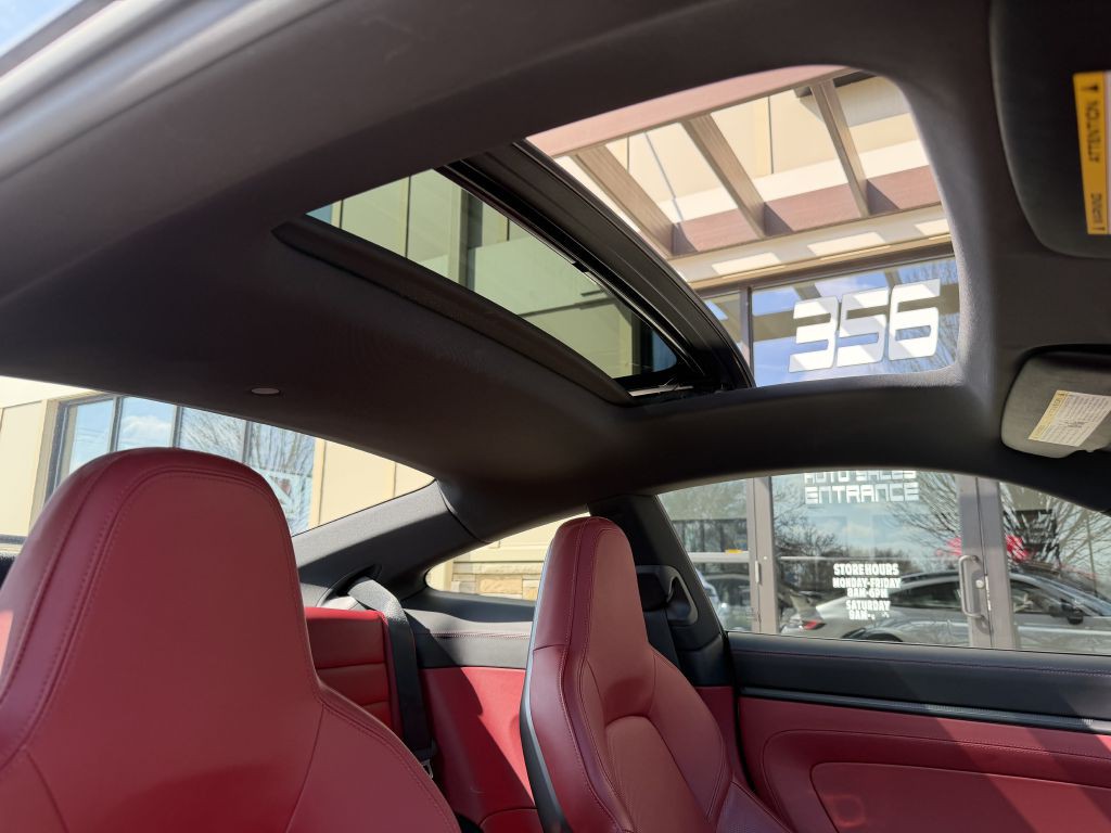 2024 Porsche 911 Image 85