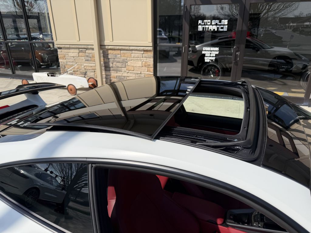 2024 Porsche 911 Image 86