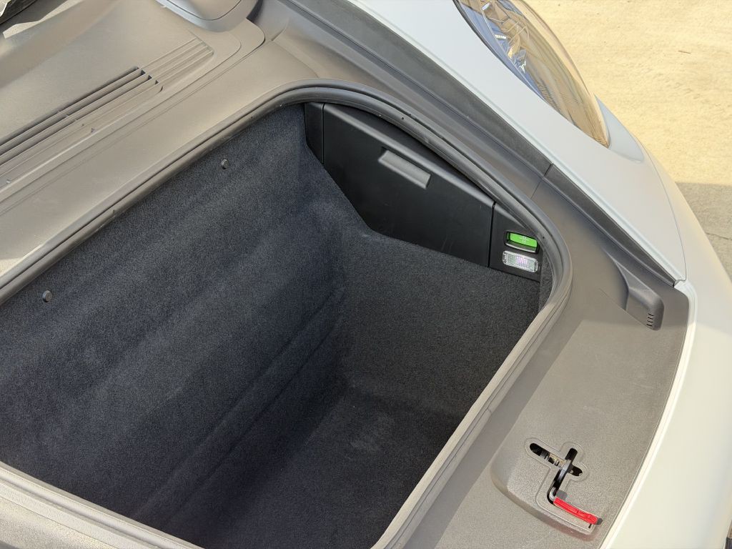 2024 Porsche 911 Image 102