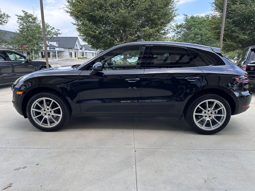 2017 Porsche Macan Image 6