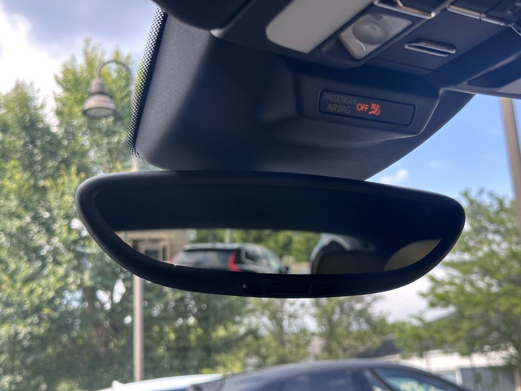 2017 Porsche Macan Image 53