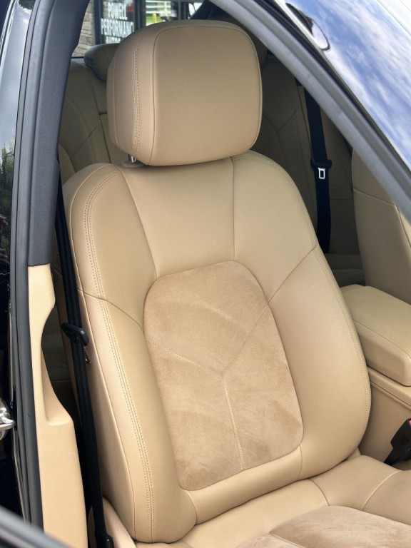 2017 Porsche Macan Image 65