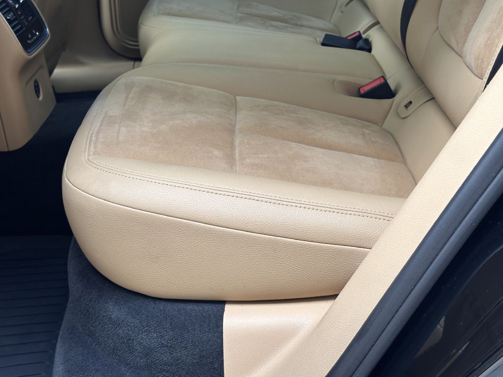 2017 Porsche Macan Image 78