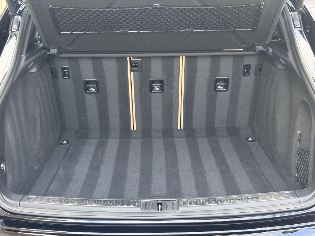 2017 Porsche Macan Image 92