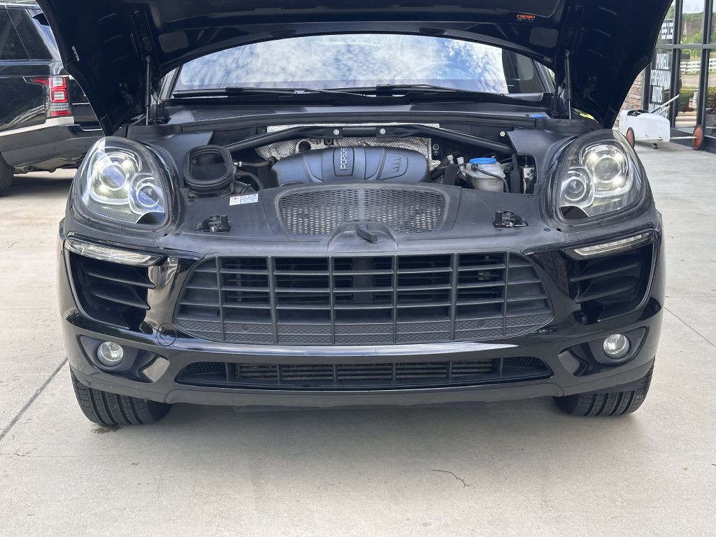 2017 Porsche Macan Image 96