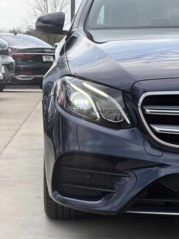 2020 Mercedes-Benz E-Class Image 11