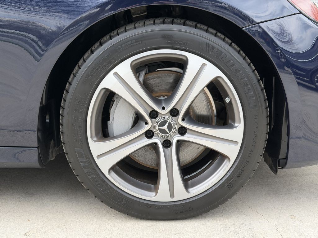 2020 Mercedes-Benz E-Class Image 18