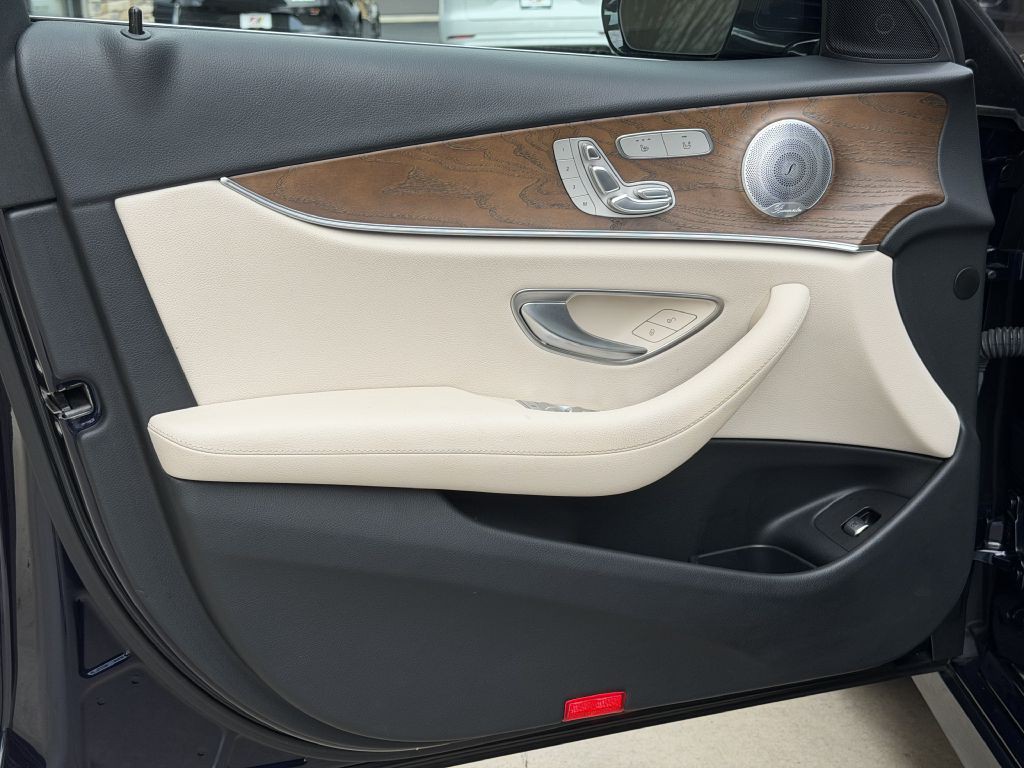 2020 Mercedes-Benz E-Class Image 21