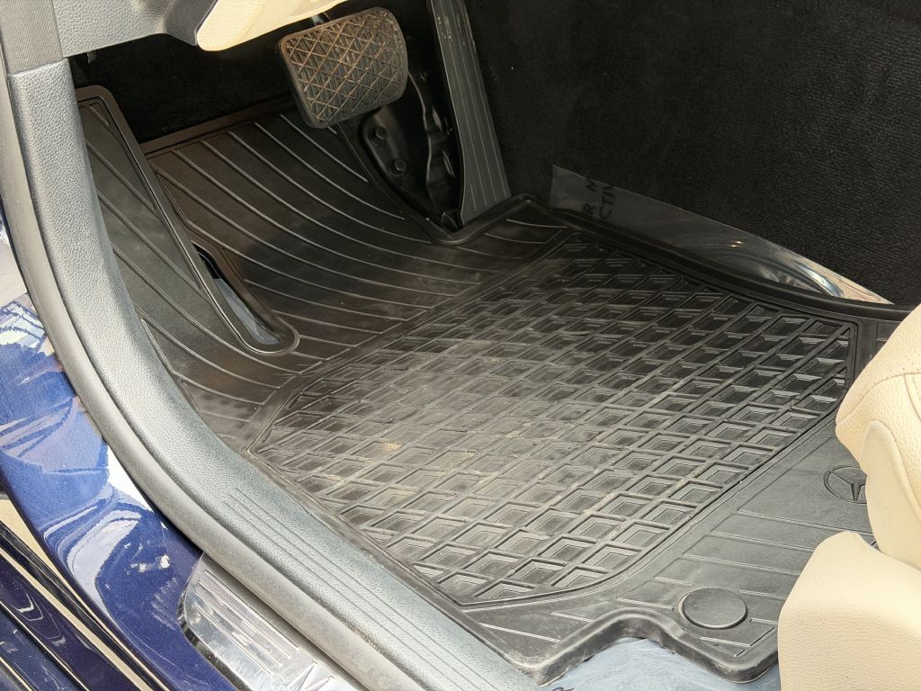 2020 Mercedes-Benz E-Class Image 27