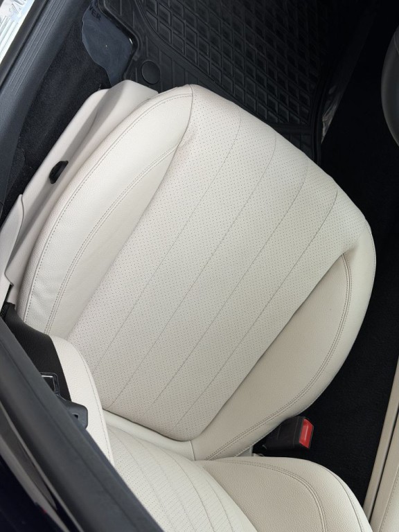 2020 Mercedes-Benz E-Class Image 30