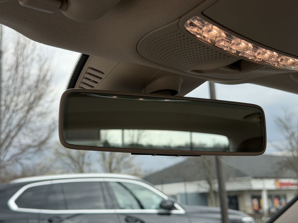 2020 Mercedes-Benz E-Class Image 48