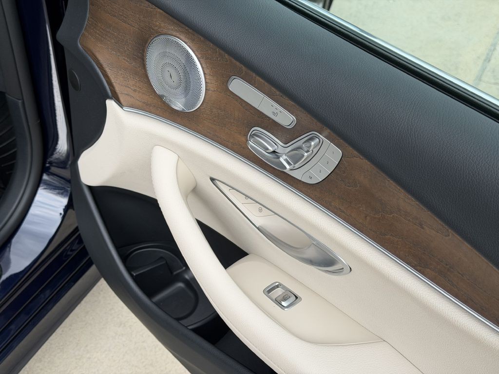 2020 Mercedes-Benz E-Class Image 56