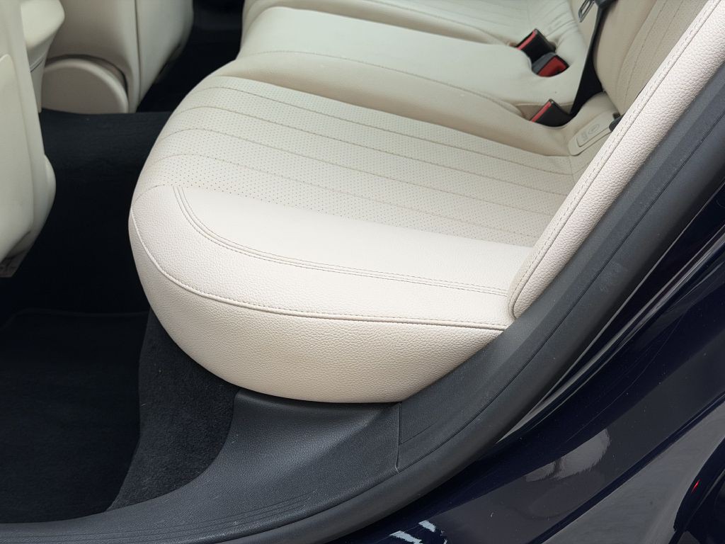 2020 Mercedes-Benz E-Class Image 90