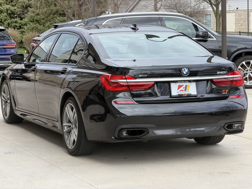 2019 BMW 7 Series Image 9