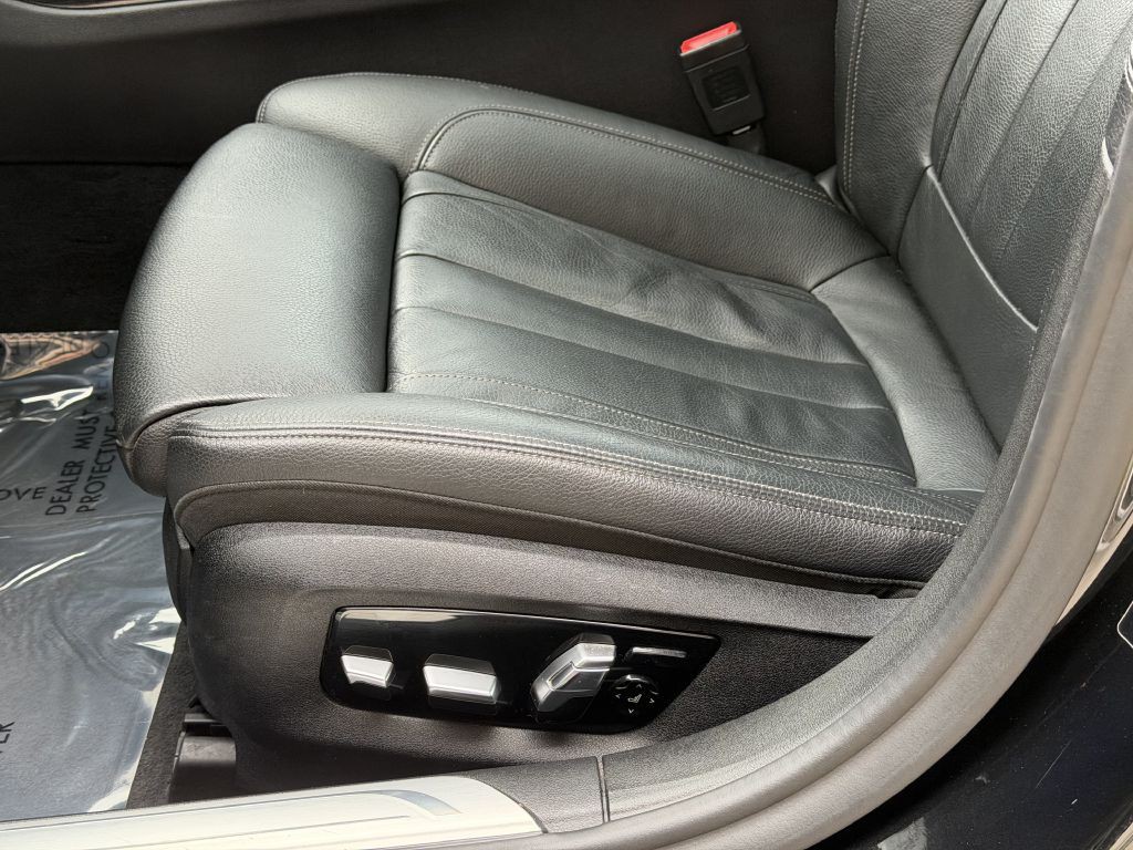 2019 BMW 7 Series Image 27