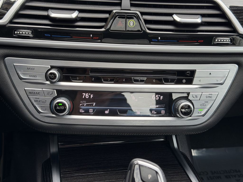 2019 BMW 7 Series Image 42