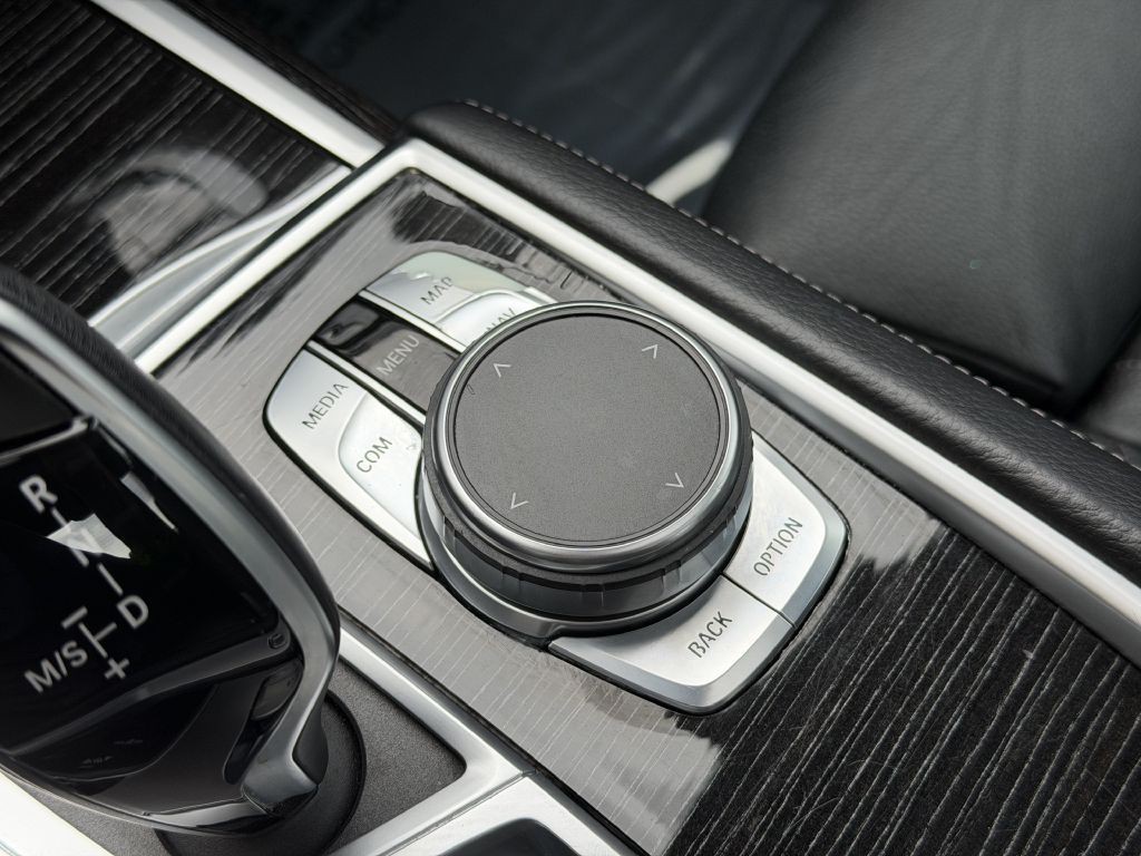 2019 BMW 7 Series Image 48