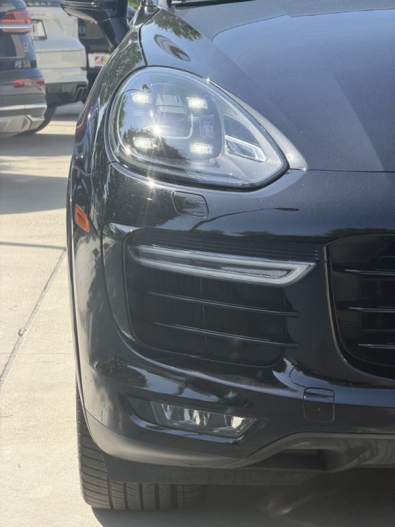 2018 Porsche Cayenne Image 9