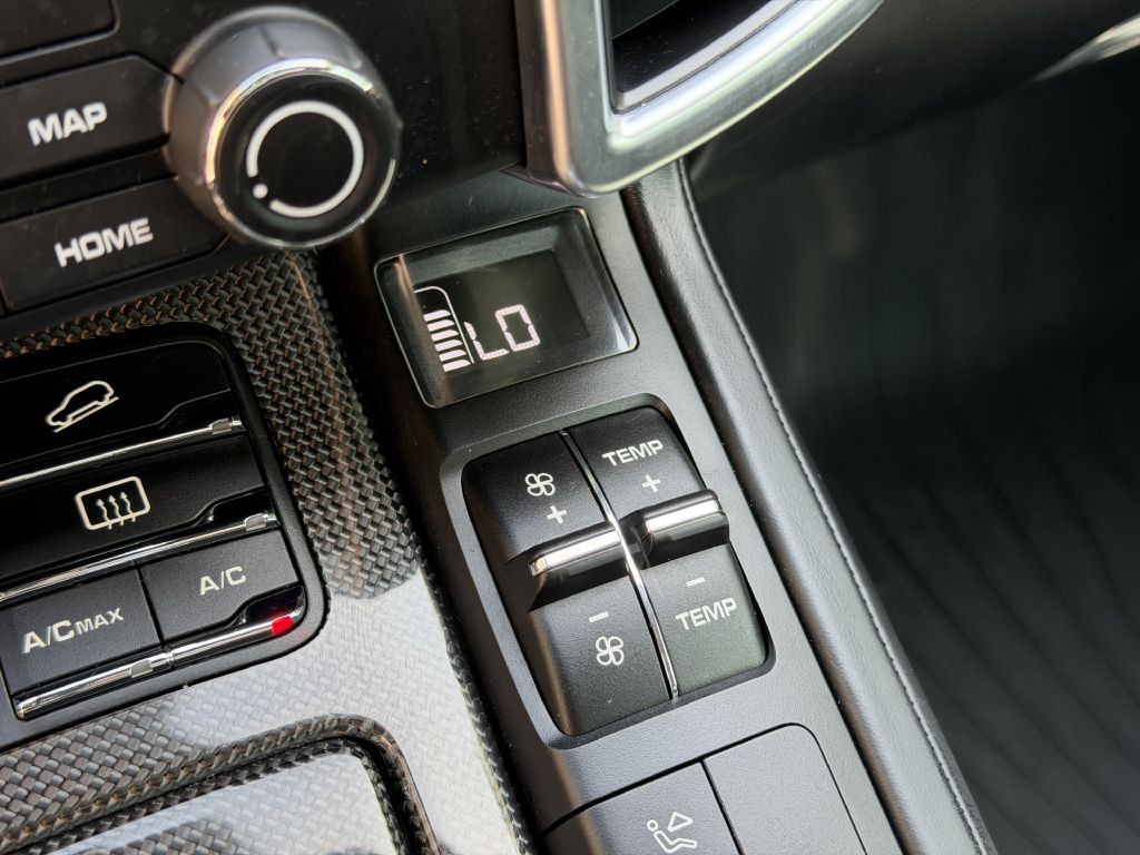 2018 Porsche Cayenne Image 43