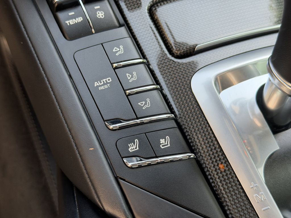 2018 Porsche Cayenne Image 44