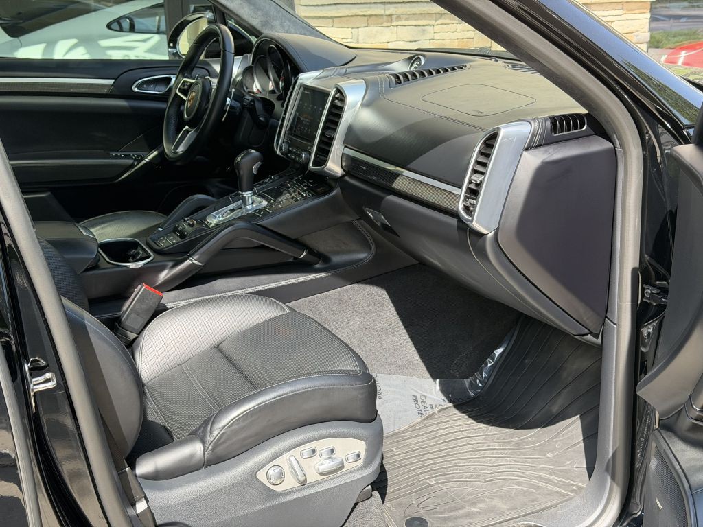 2018 Porsche Cayenne Image 56