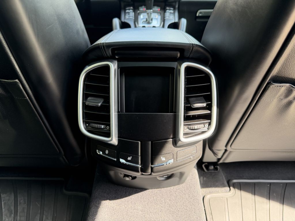 2018 Porsche Cayenne Image 82