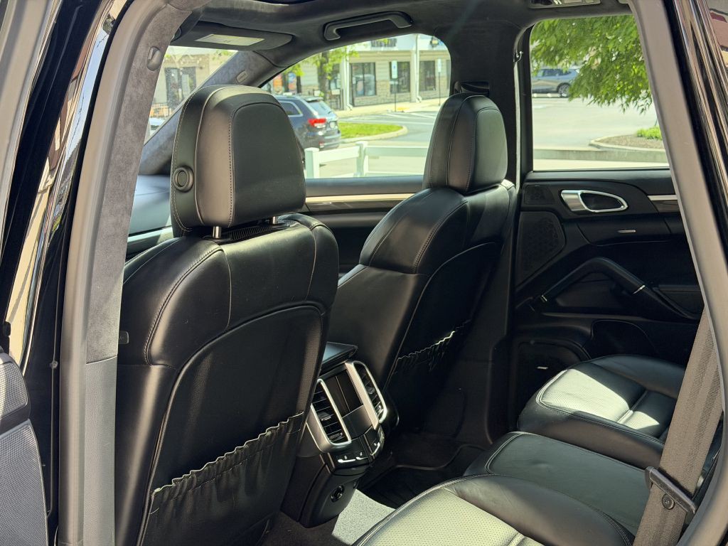 2018 Porsche Cayenne Image 86