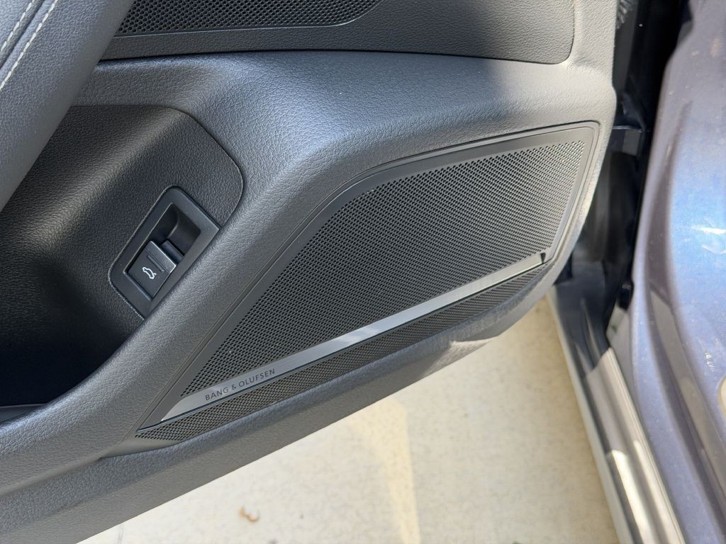 2021 Audi A6 Image 25