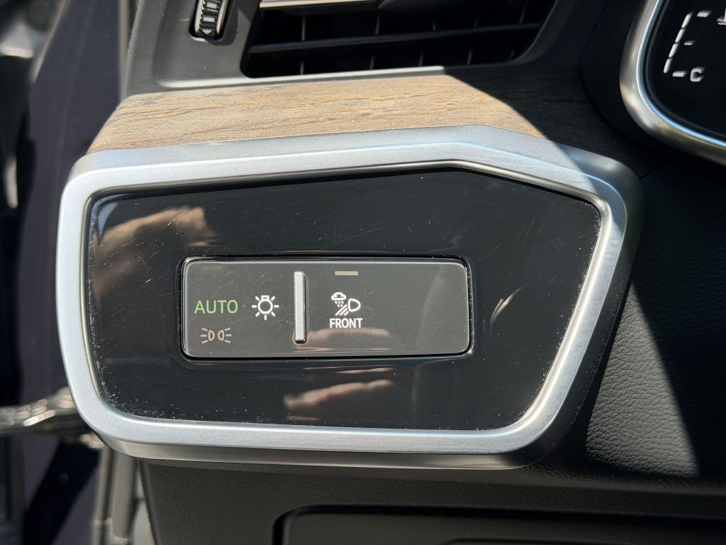 2021 Audi A6 Image 32