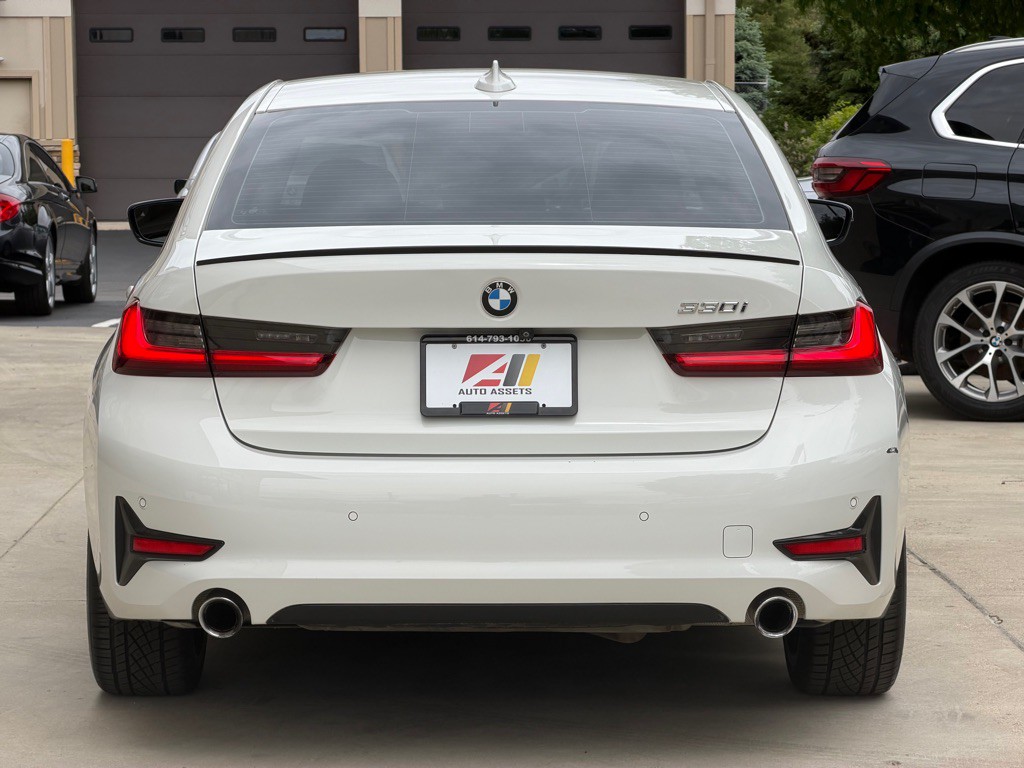 2021 BMW 3 Series Image 11