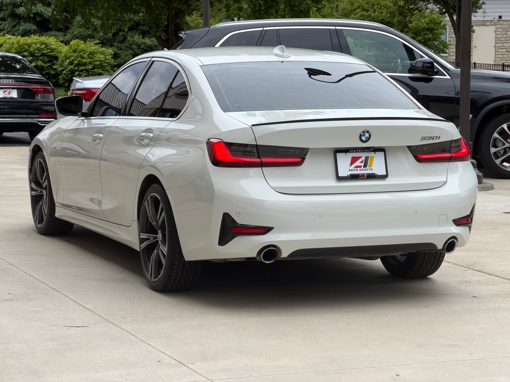 2021 BMW 3 Series Image 14