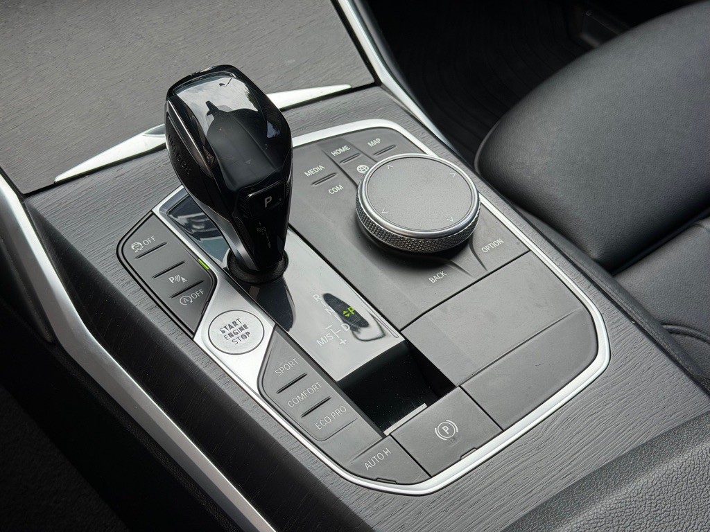 2021 BMW 3 Series Image 50