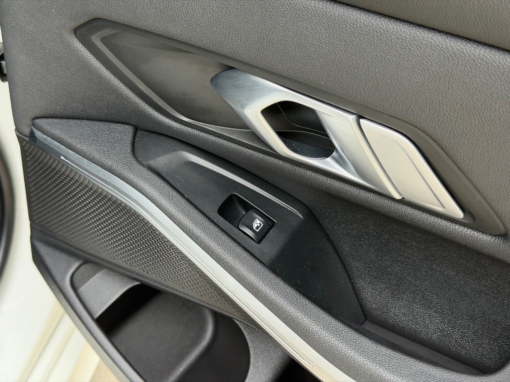 2021 BMW 3 Series Image 79