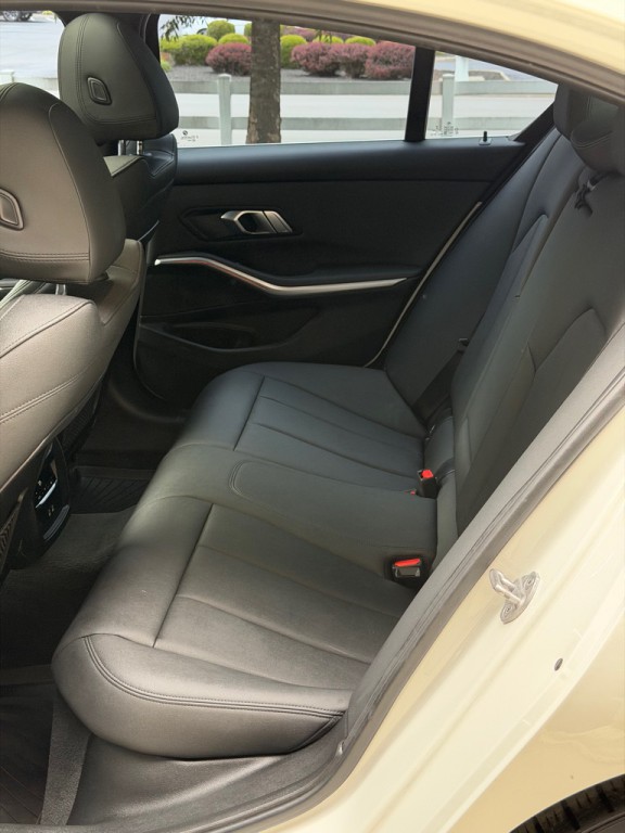 2021 BMW 3 Series Image 85
