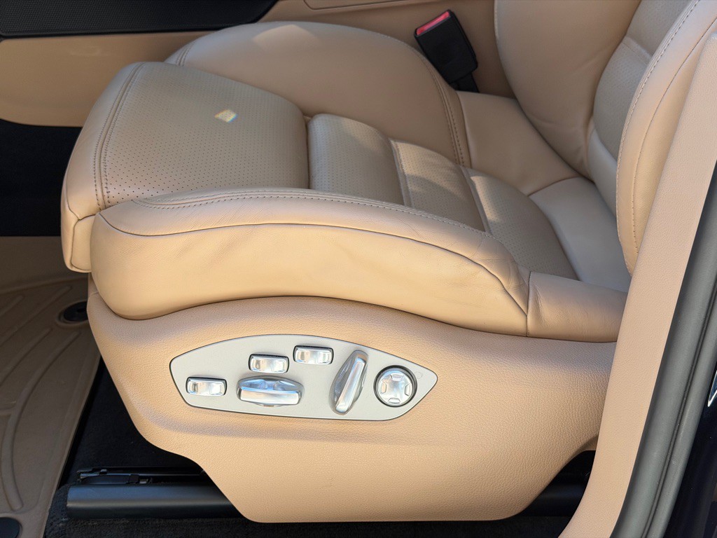 2021 Porsche Macan Image 30